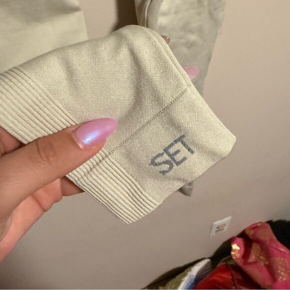 Set Active Sculptflex Beige Oat Milk Compression Legging Seamless- Size XS - Picture 4 of 5